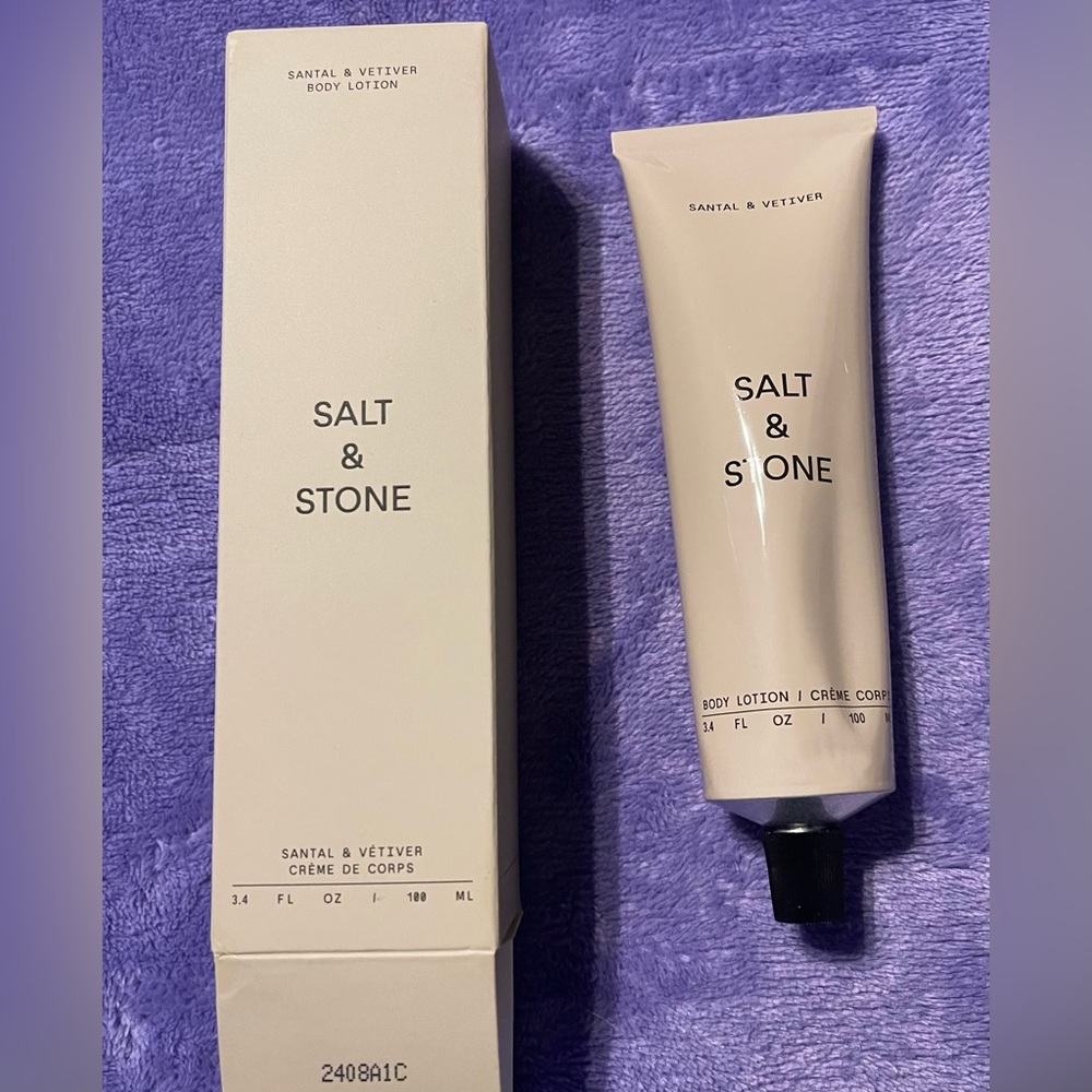 Santal & Vetiver Salt & Stone Body Lotion - Picture 6 of 6
